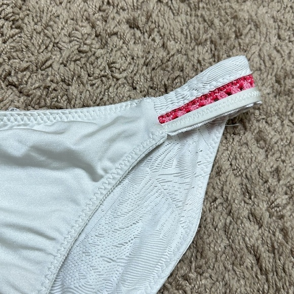 TRINA TURK TULUM TAB SIDE HIPSTER BIKINI BOTTOM - Picture 9 of 13